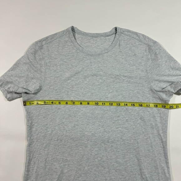 Lululemon Mens Basic Tee Shirt Light Grey Approx Size Medium - Picture 4 of 5